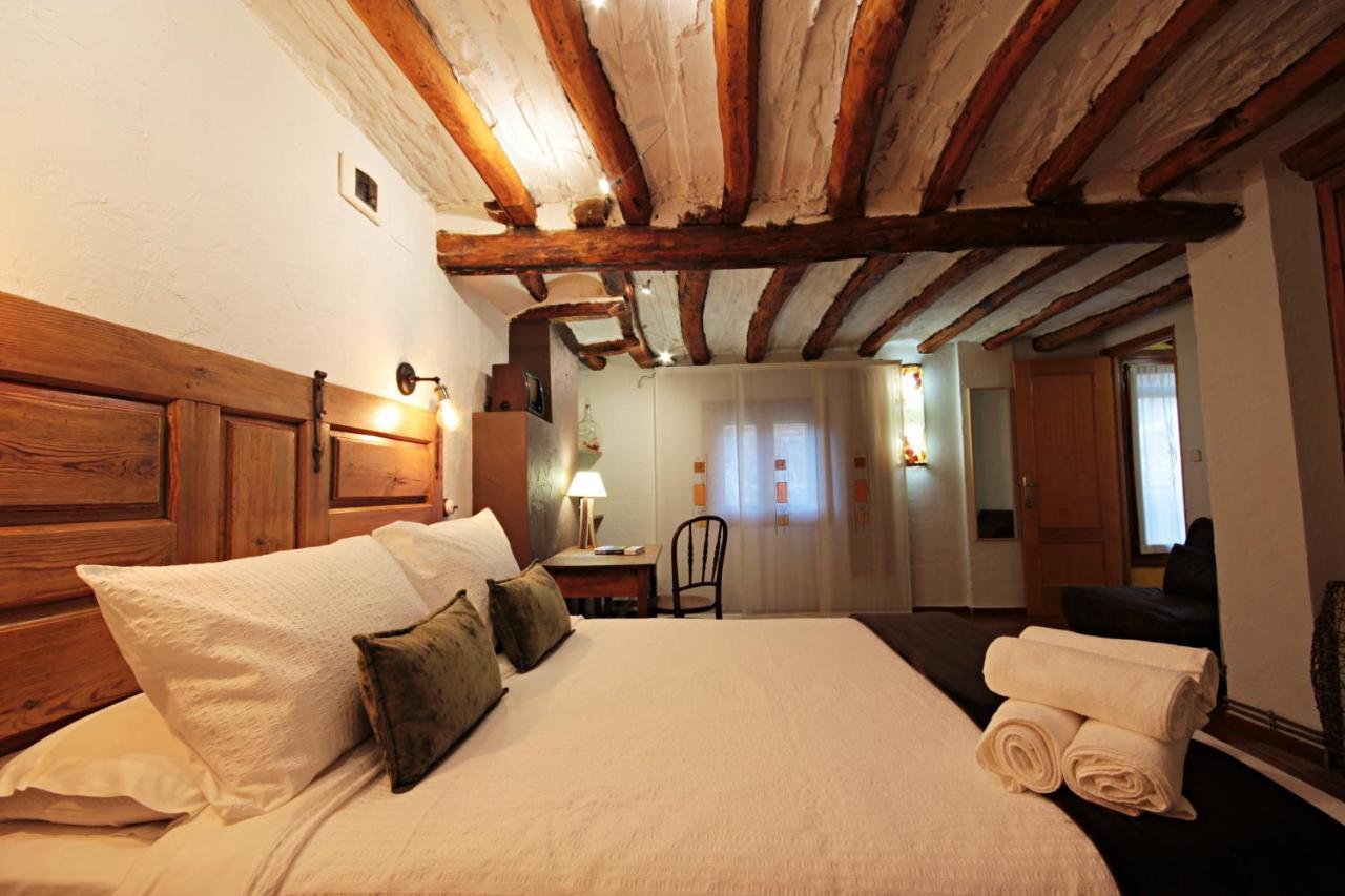 Domitila Rooms Clavijo Ngoại thất bức ảnh