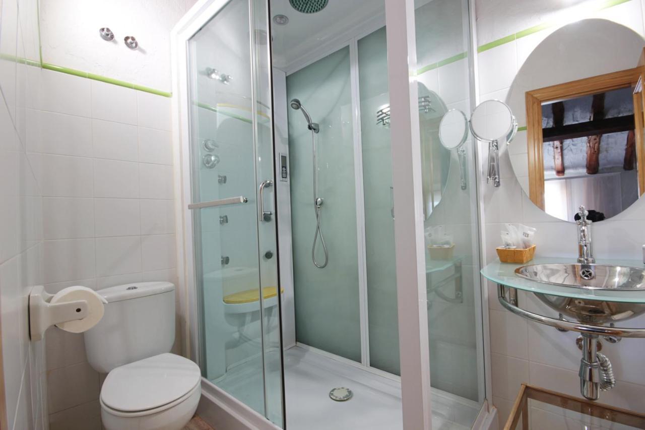 Domitila Rooms Clavijo Ngoại thất bức ảnh